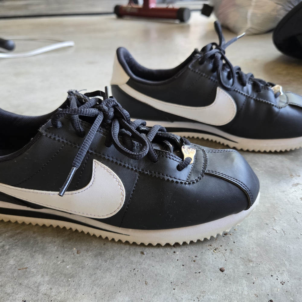 Nike Kids Black and White Sneakers